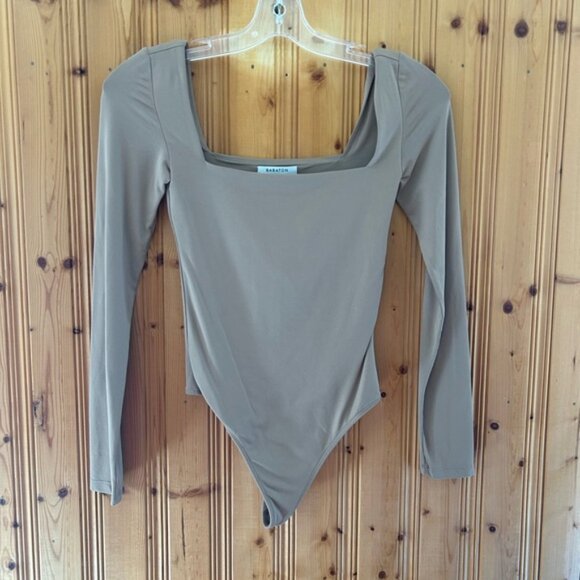 Babaton Contour Squareneck Longsleeve Bodysuit - Picture 2 of 7